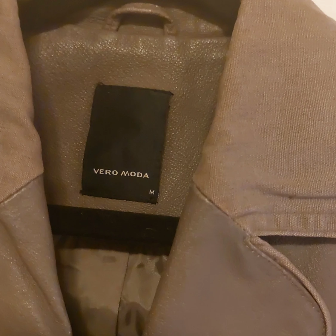 Skinnjacka helt ny, Vila, Medium  - 90