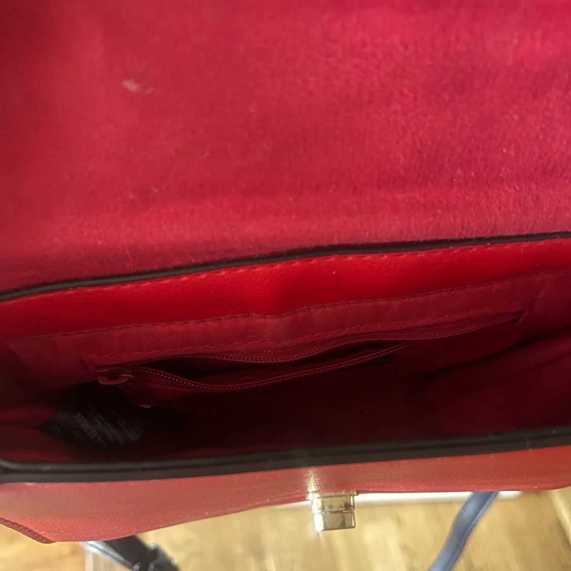 Fin detaljerad handväska - 90