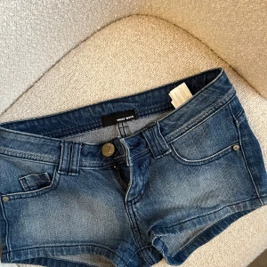 Lågmidjade shorts - Superfina lågmidjade shorts