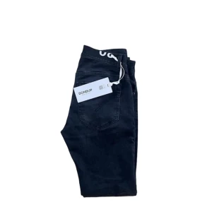 Dondup Jeans - Hej säljer ett par dondup jeans. De är i fint skick inga tecken på användning, skriv om ni undrar något! 