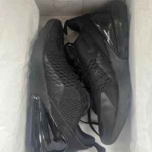  Nike air 270 - Jätte fina Nike 270 s