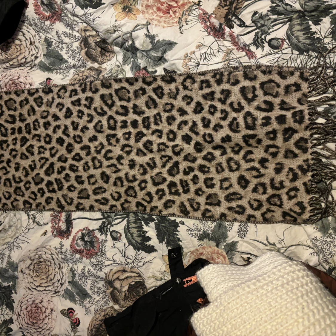 Leopard halsduk - 90