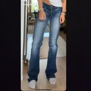 Lee jeans ❤️ - Säljer nu mina favorit jeans❤️ se mått och fråga om mer bilder! Lågmidjade och bootcut!