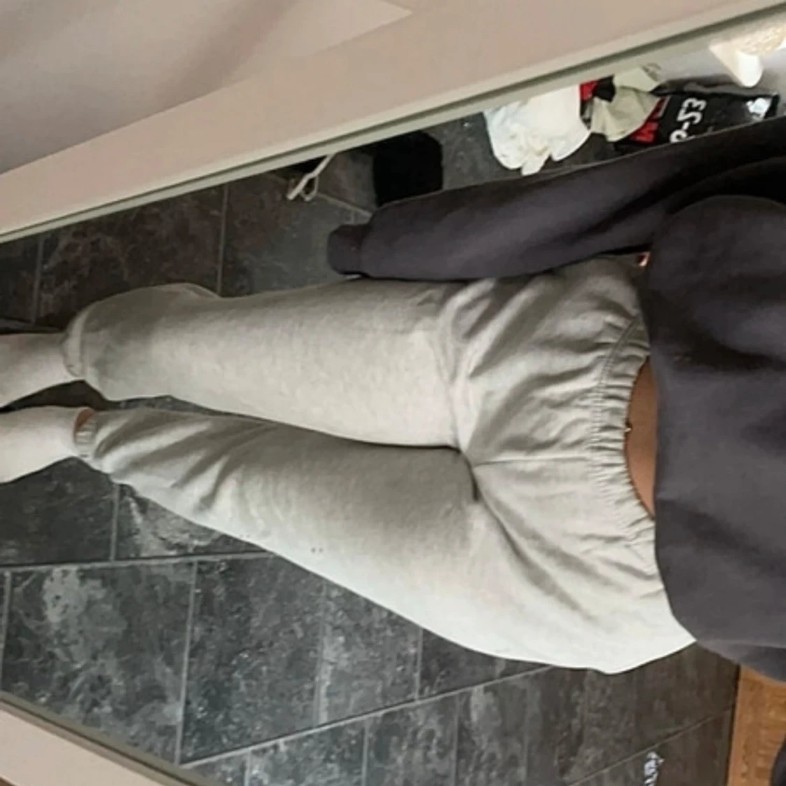 Grå mjukisbyxor - 91