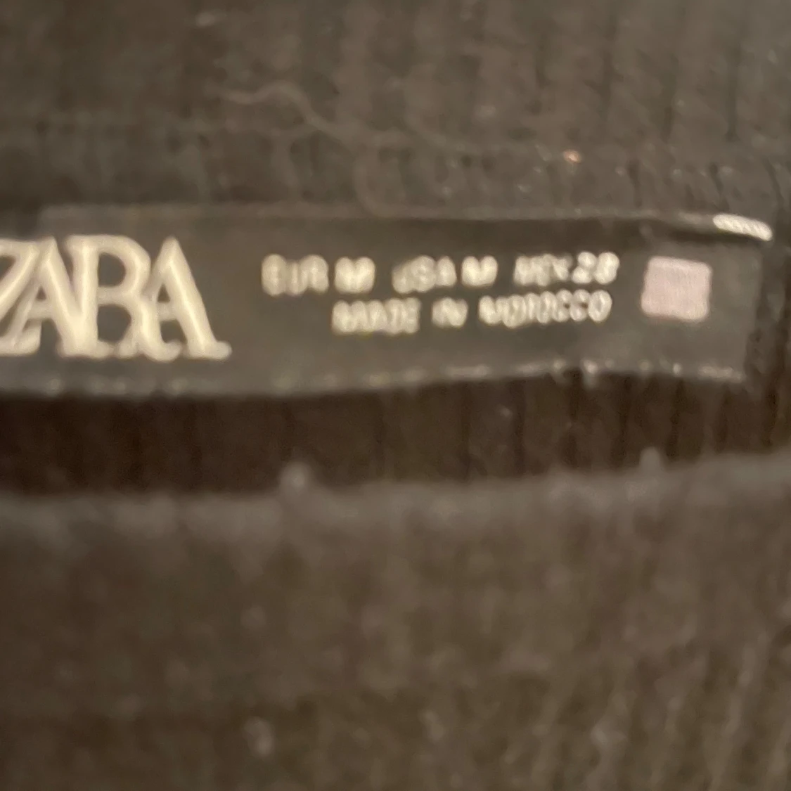 tröja med volang  - 91