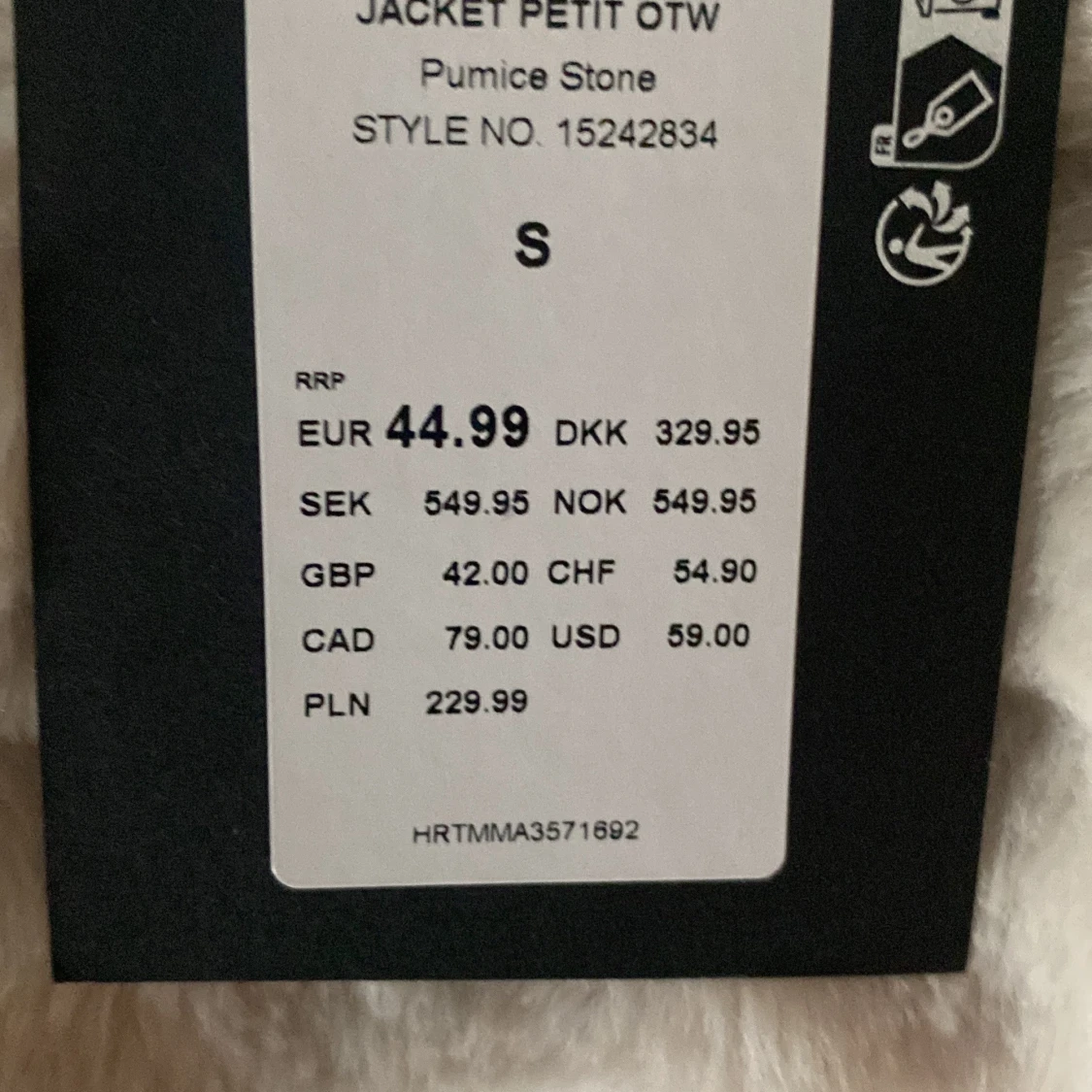 SÅÅ skön lurvig jacka!  - 3