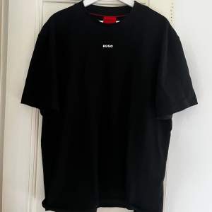 Hugo Boss tshirt Använd 2 gånger 