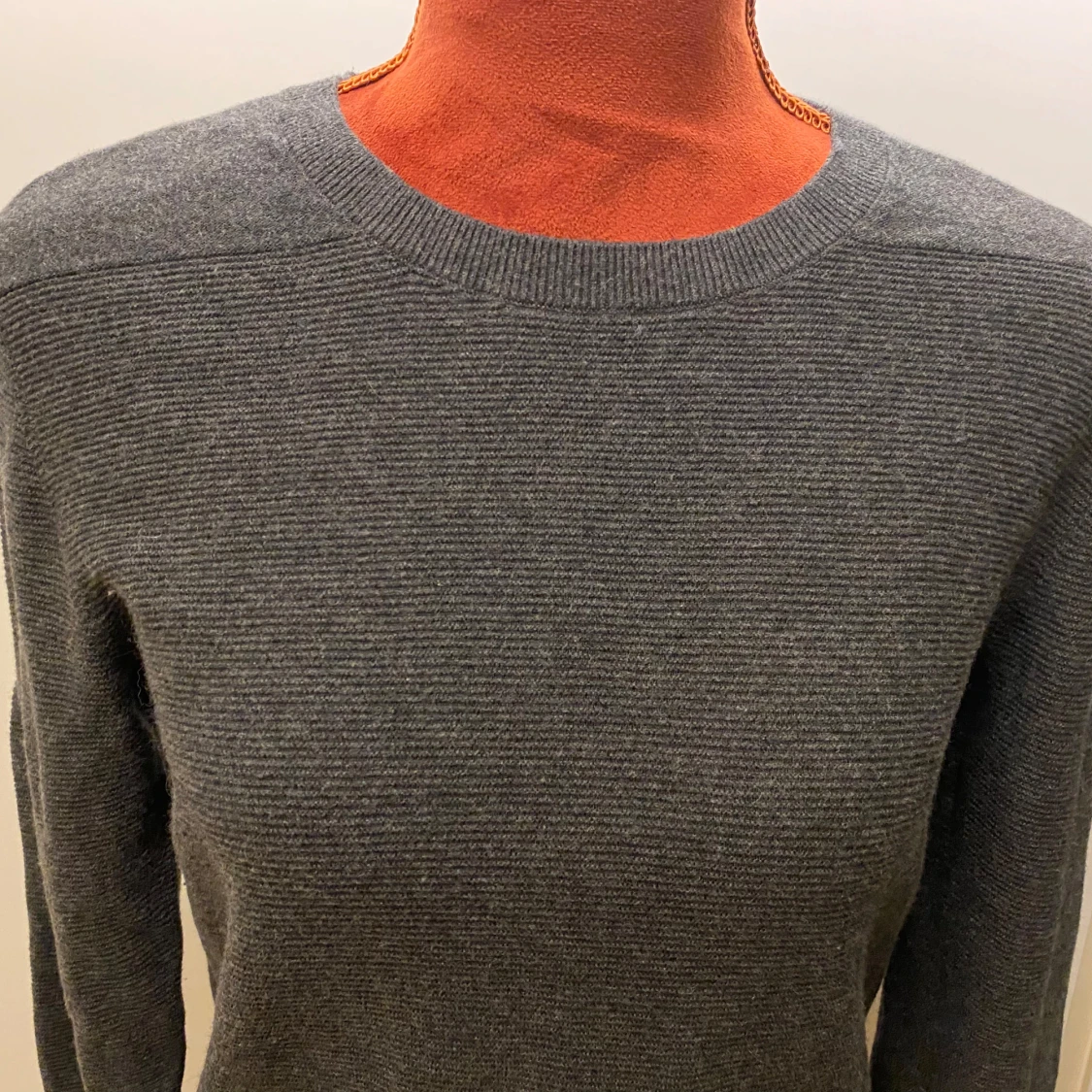 Grå stickad tröja från Calvin Klein Jeans - 90