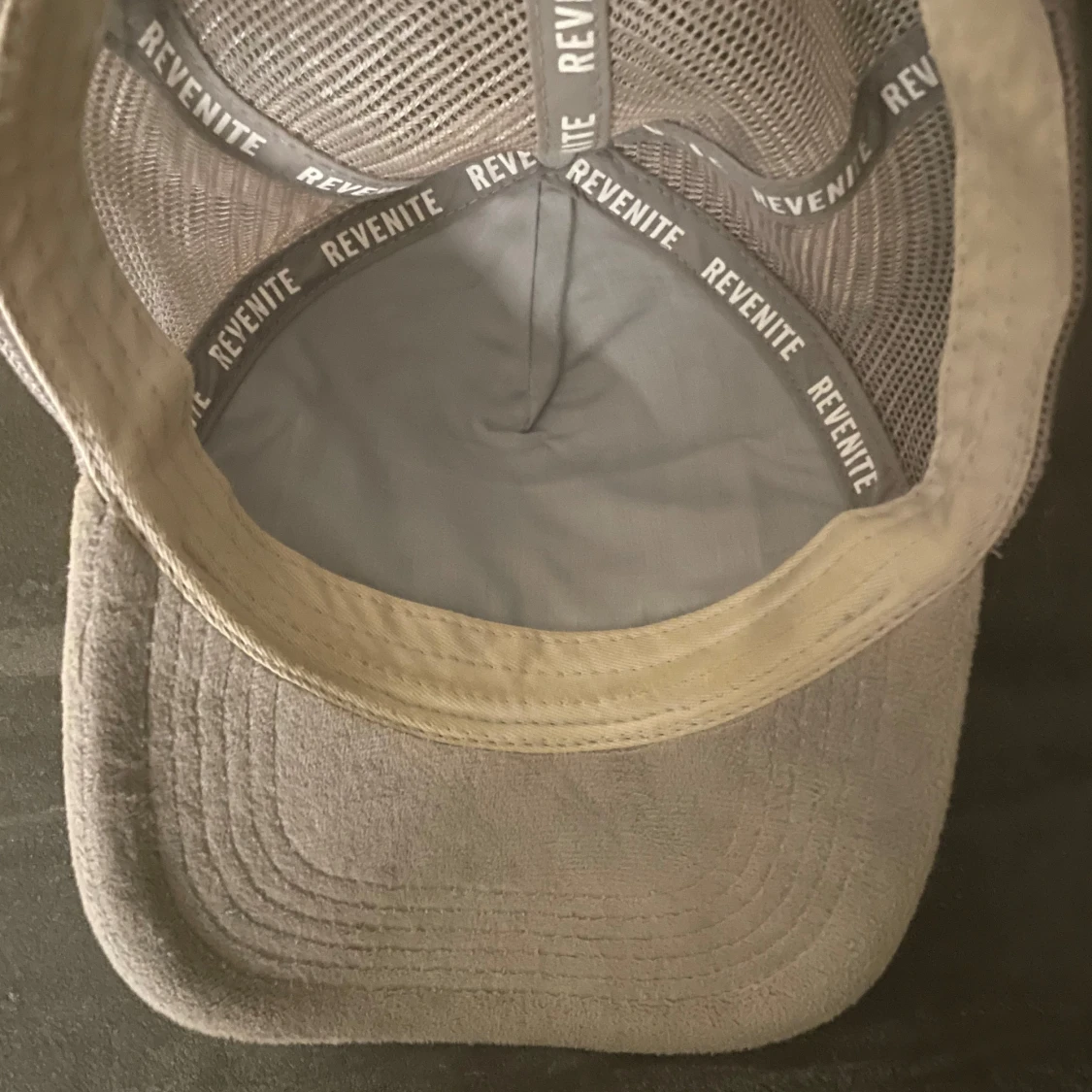 Revenite keps - 90