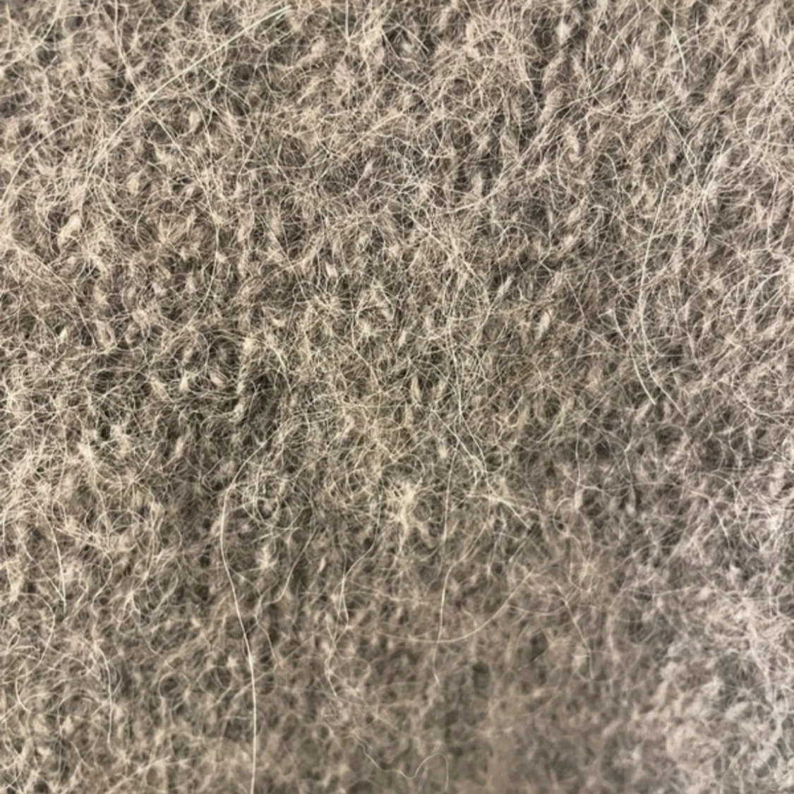 Grå stickad tröja - 91