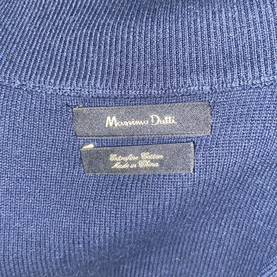 Mörkblå tröja med dragkedja från Massimo Dutti - 91