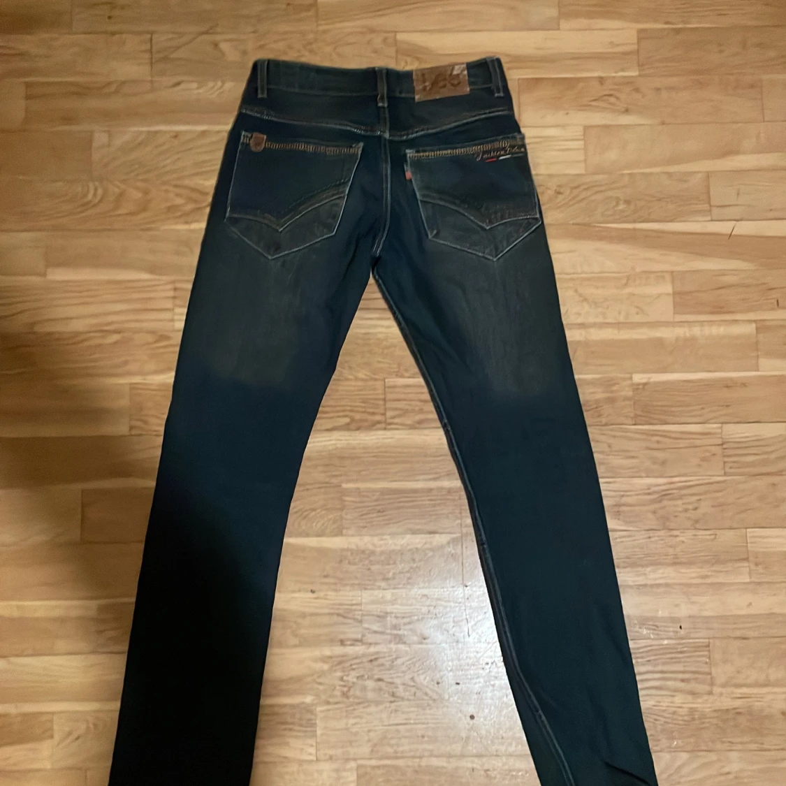 Mörkblå jeansbyxor från Lee - 2