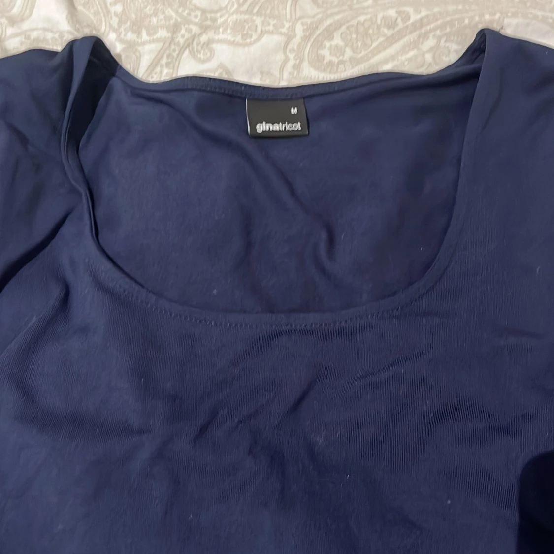 Mörkblå långärmad topp från Gina Tricot - 2