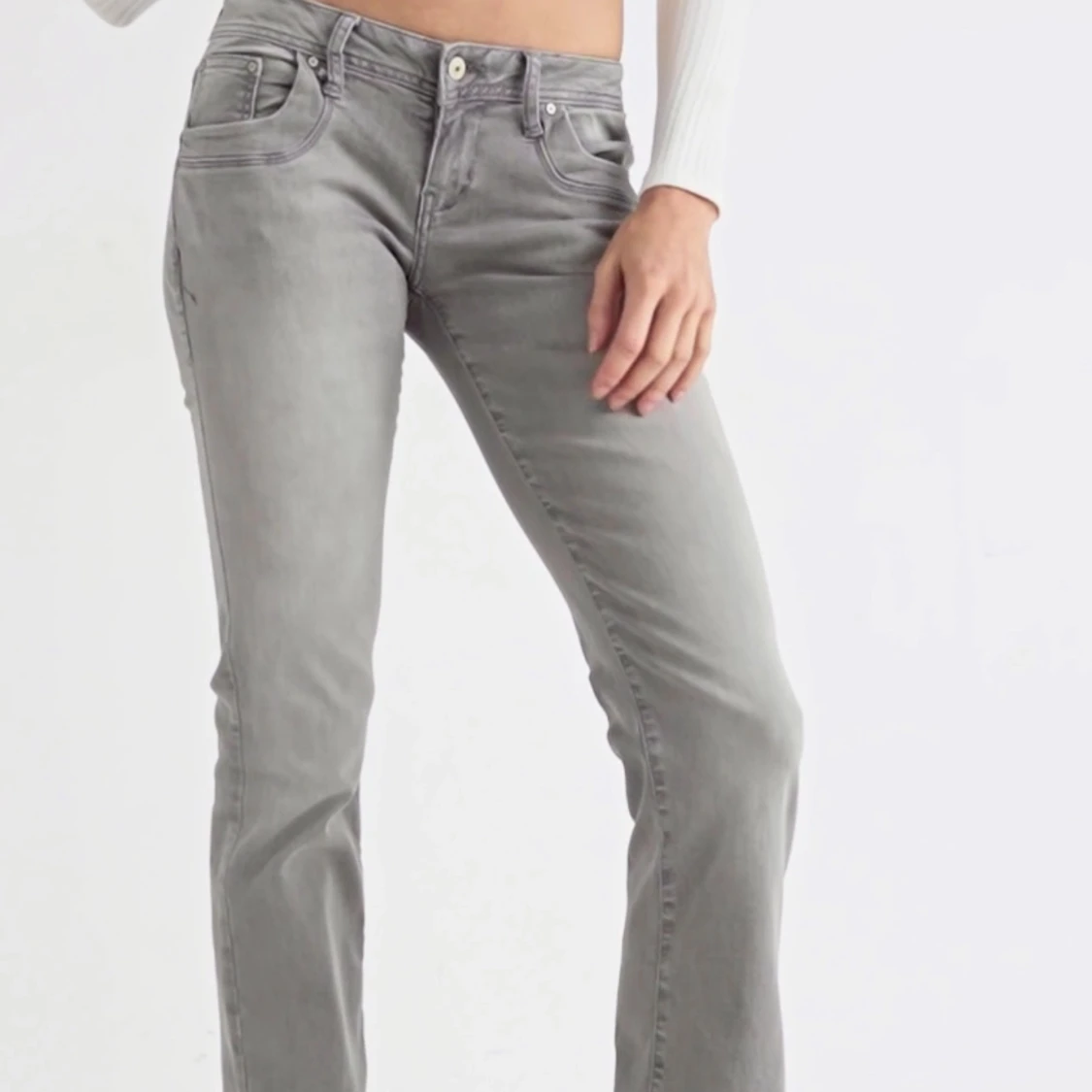 Grå bootcut VALERIE jeans från LTB - 1