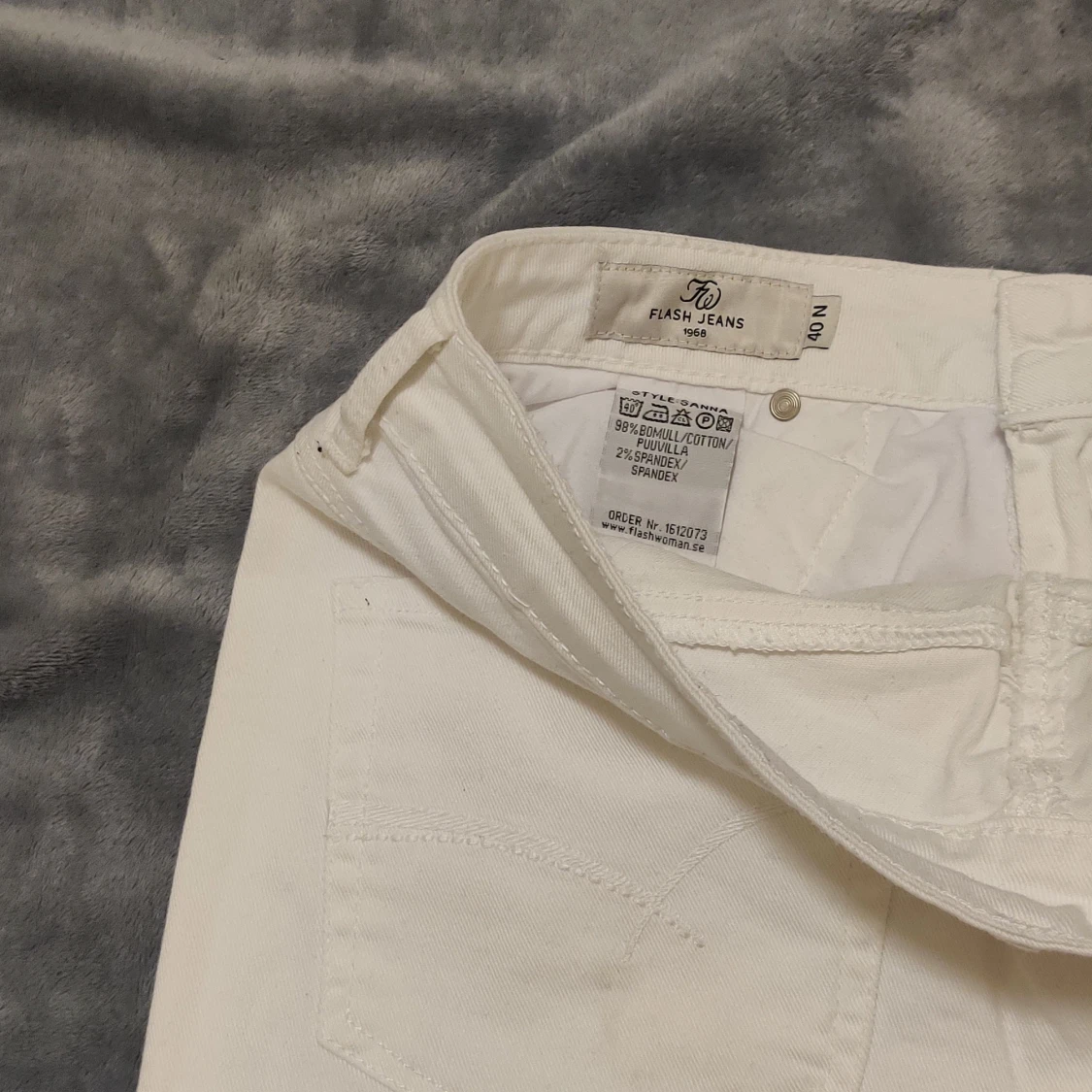 Vita jeansbyxor från Flash jeans - 4