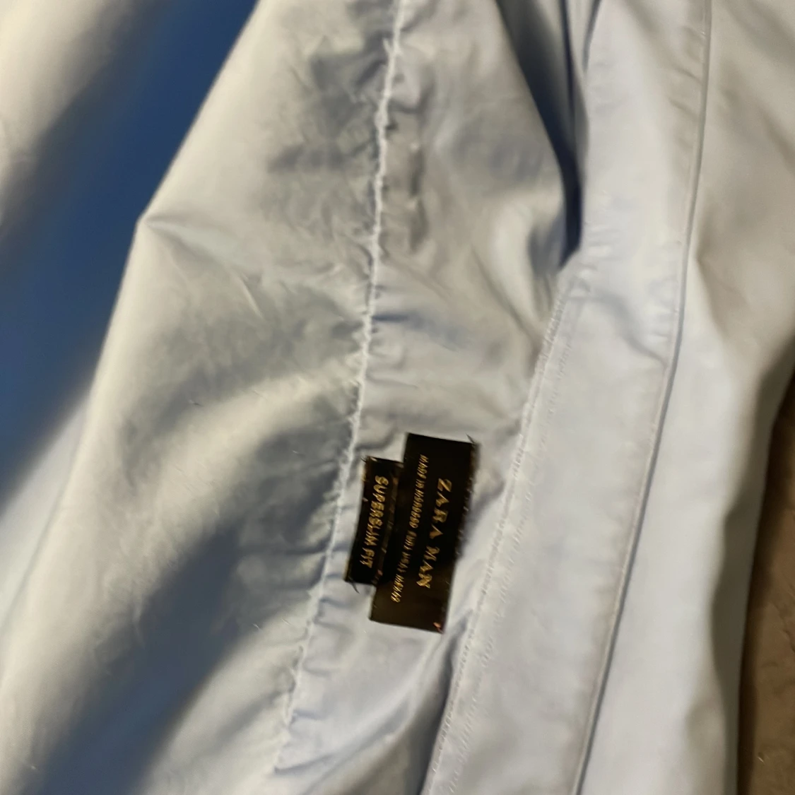 Ljusblå skjorta från Zara - 90