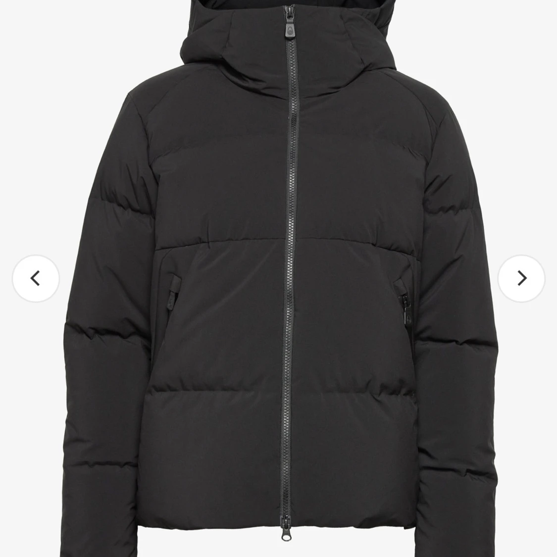 Svart dunjacka från Sail Racing