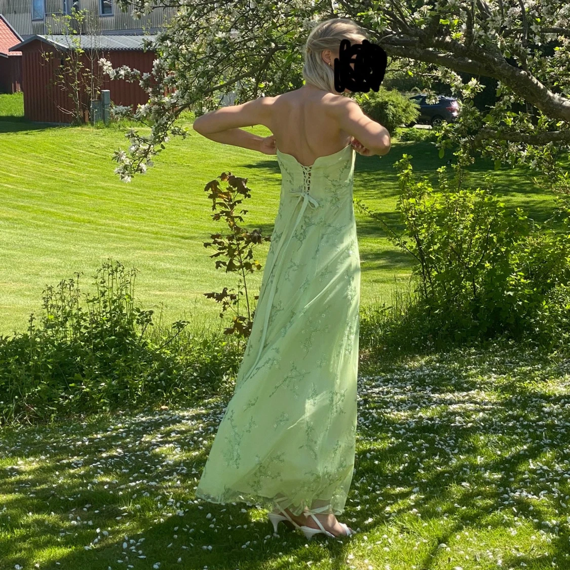 Ljusgrön axelbandslös långklänning - 91