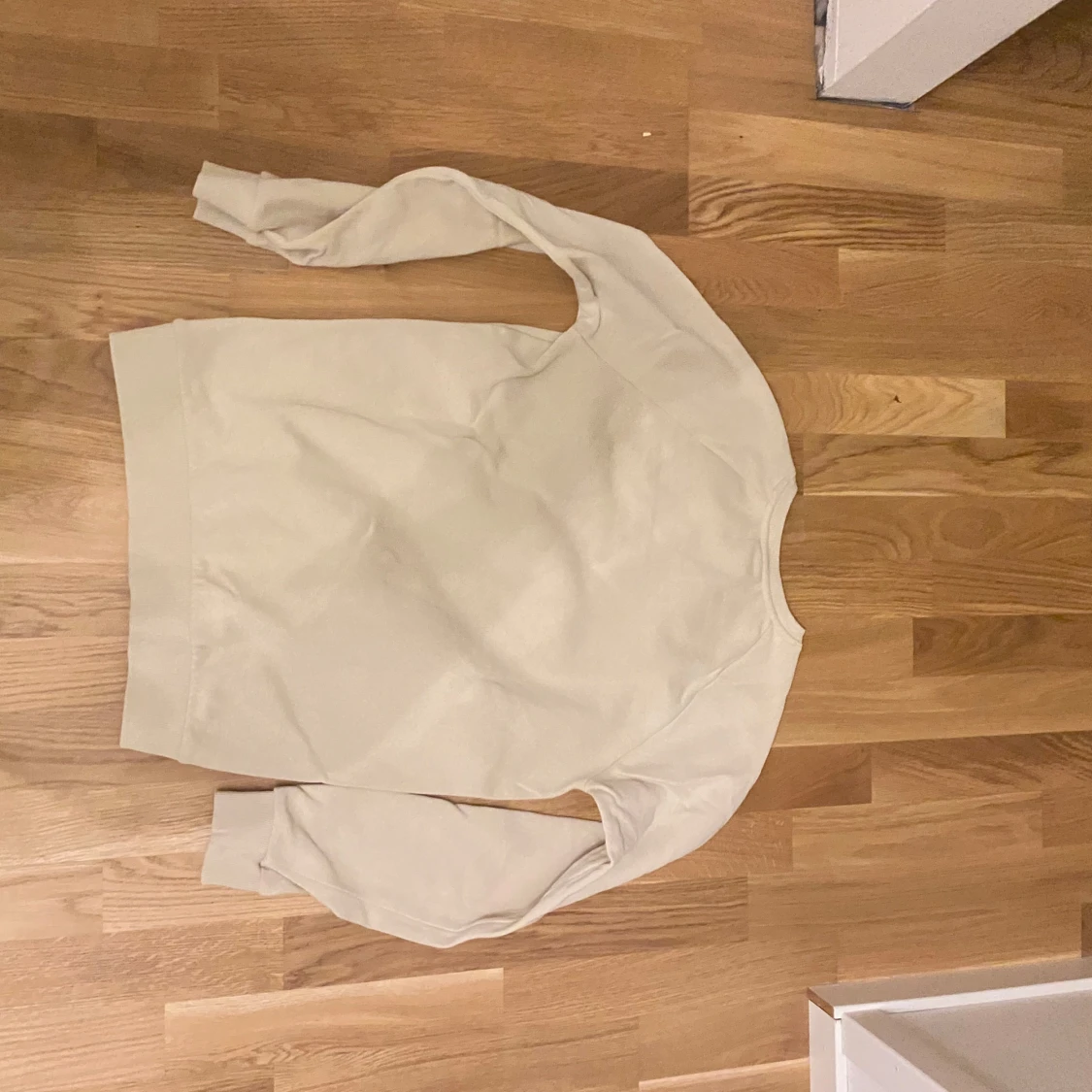 Beige tröja från Peak Performance - 91