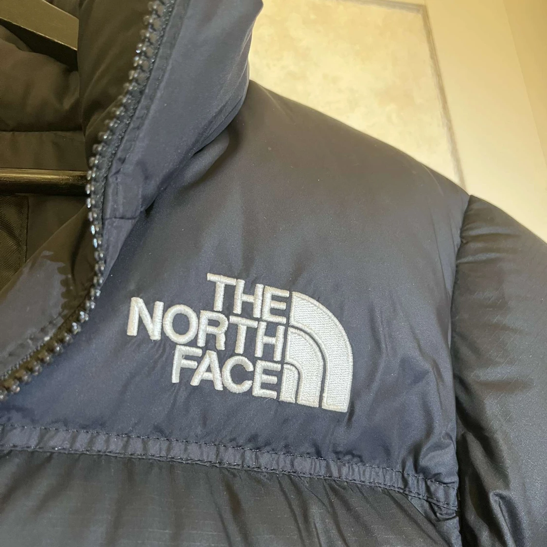 Svart pufferjacka från The North Face - 28