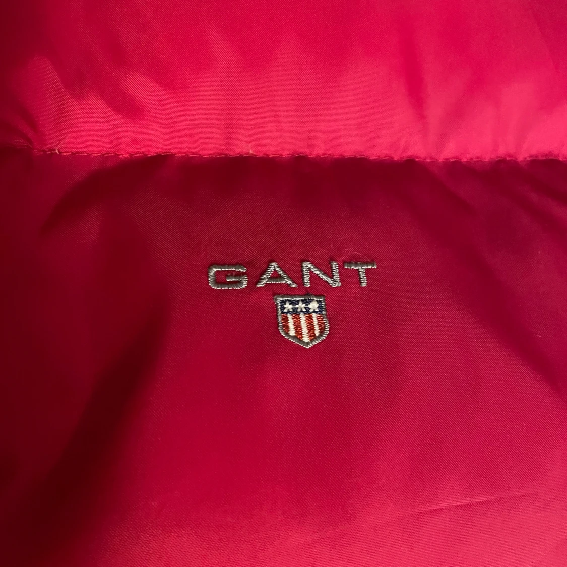 Röd dunväst från GANT - 91