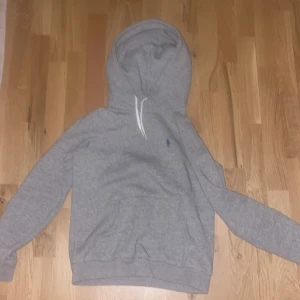 Ralph lauren hoodie - Ralph lauren hoodie i ny skick