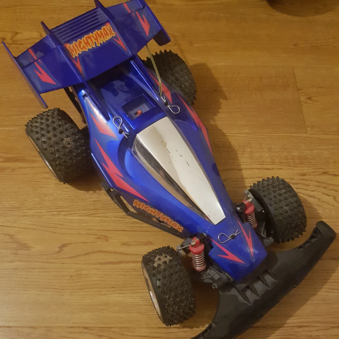 Nikko Mighty Max RC car - 90