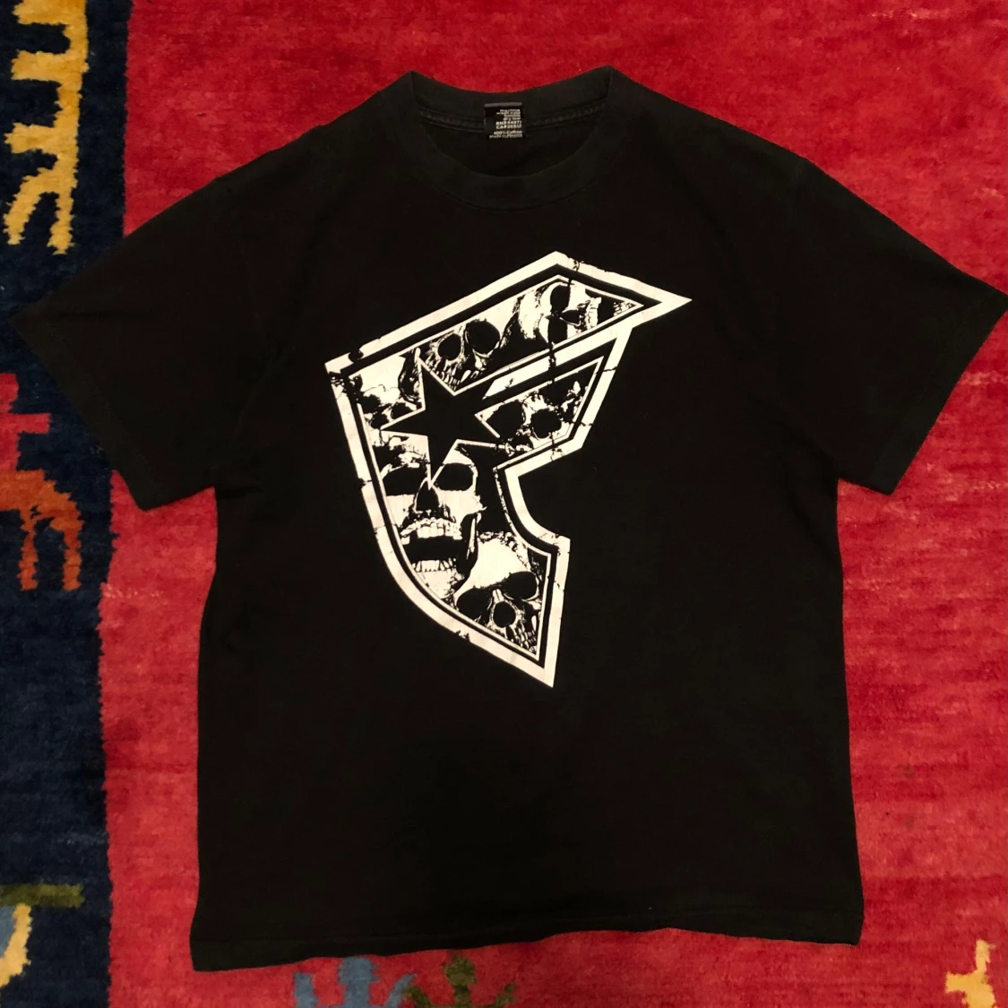 Famous star and straps skull tshirt