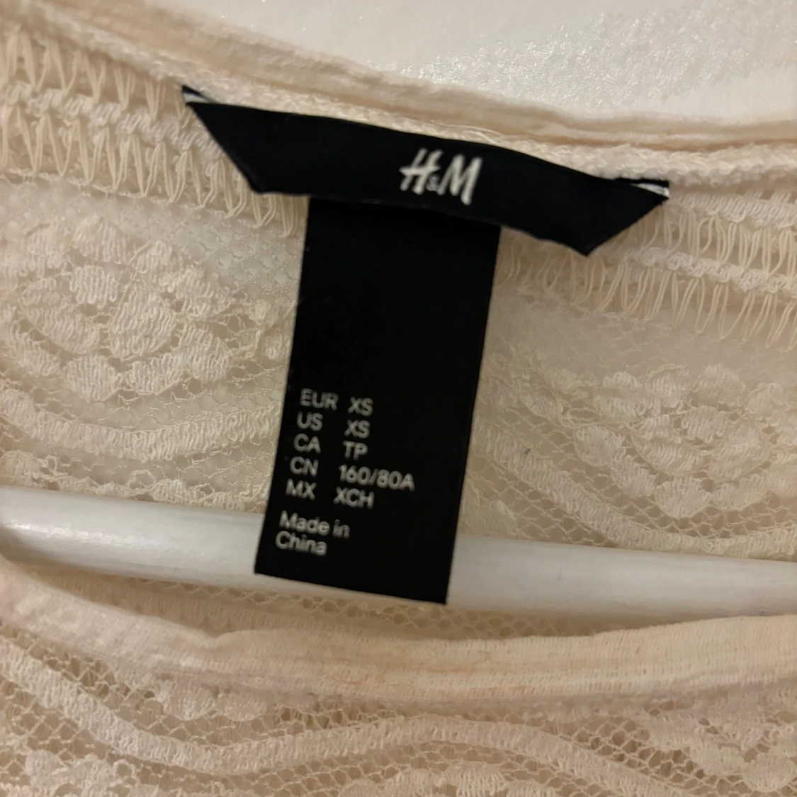 Beige spetsblus från H&M - 90