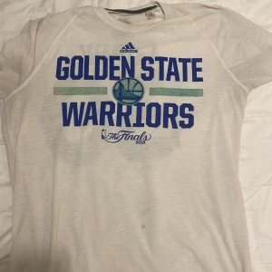 Golden state T-shirt 2016  - Sälsynt golden state tröja med curry på ryggen 