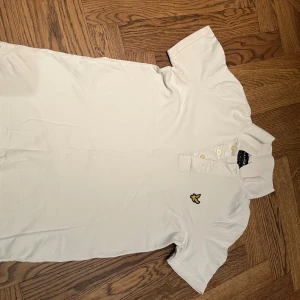 Lyle & Scott Piké XS - Mycket bra skick. 