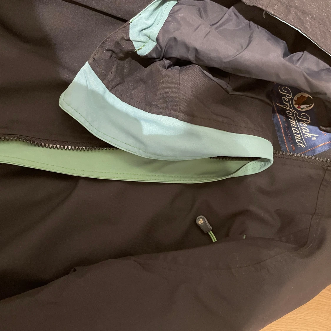 Svart jacka från Peak Performance - 92