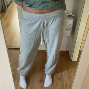 mjukisbyxor  - säljer dessa mjukisbyxor från h&m 