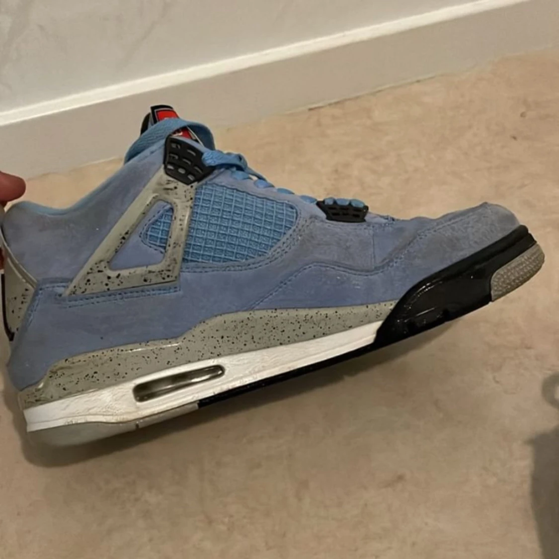 Jordan 4 retro university blue  - 91