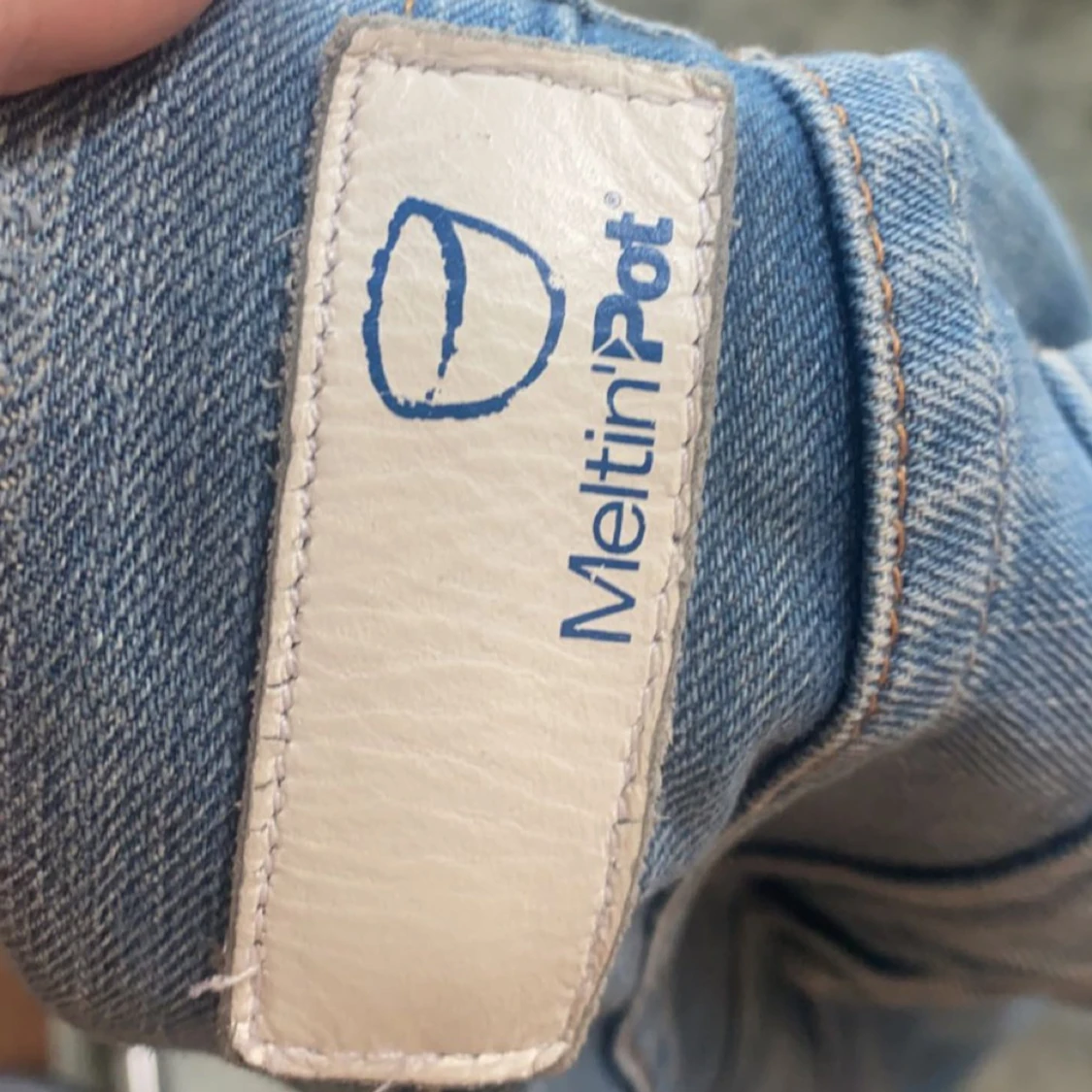 Low rise vintage bootcut jeans strl 36 - 91