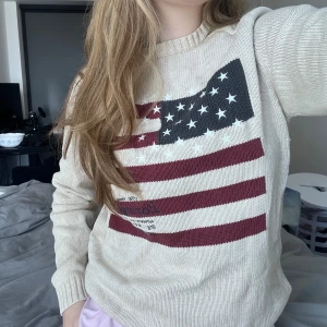 Lexingtontröja - Supersnygg lexington stickad tröja! Perfekt nu till hösten😆