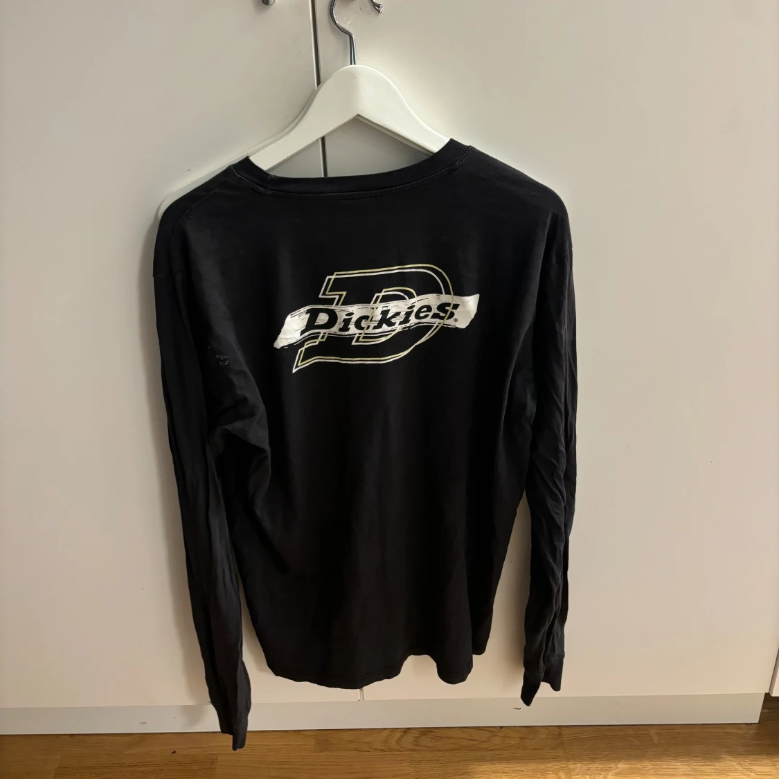 Svart långärmad tröja från Dickies - 90