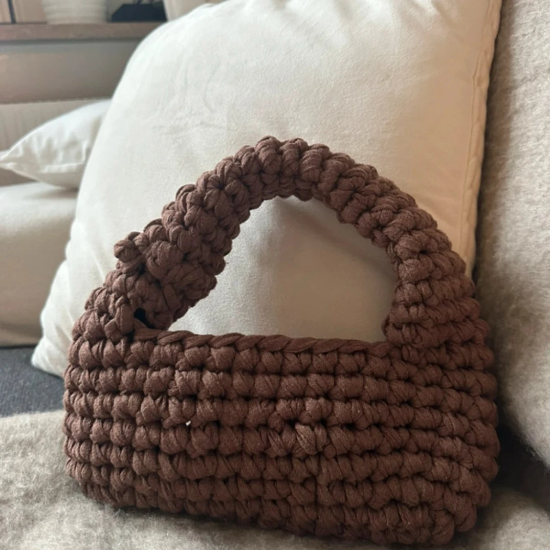 Brun virkad handväska - 90