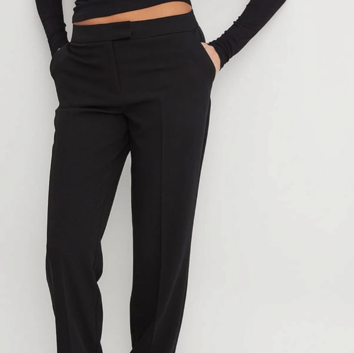 Svarta kostymbyxor - 91