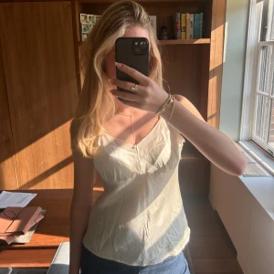 Beige siden linne  - Jätte fint siden linne som köptes vintage 