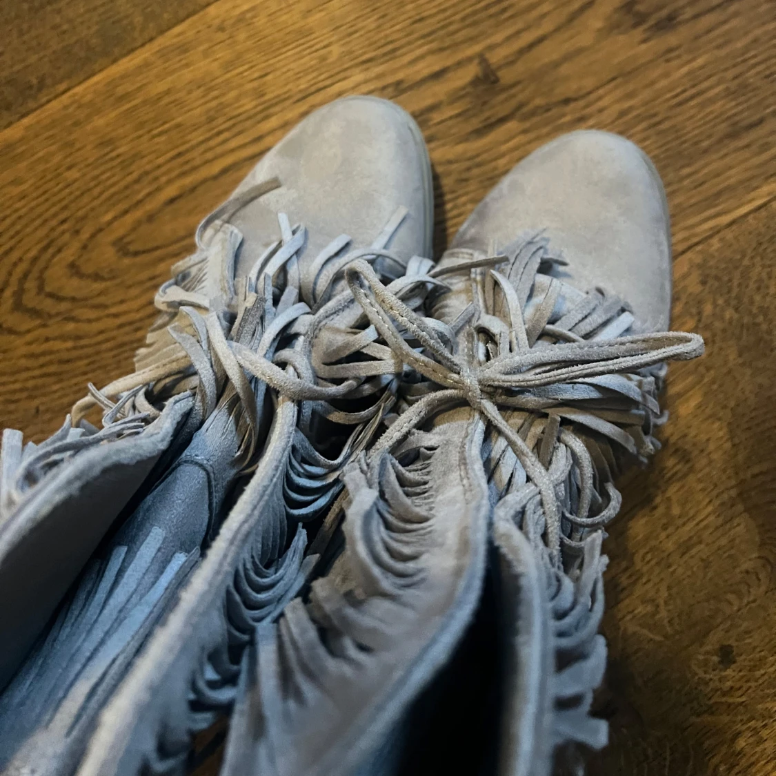 Skor med fransar  - 91