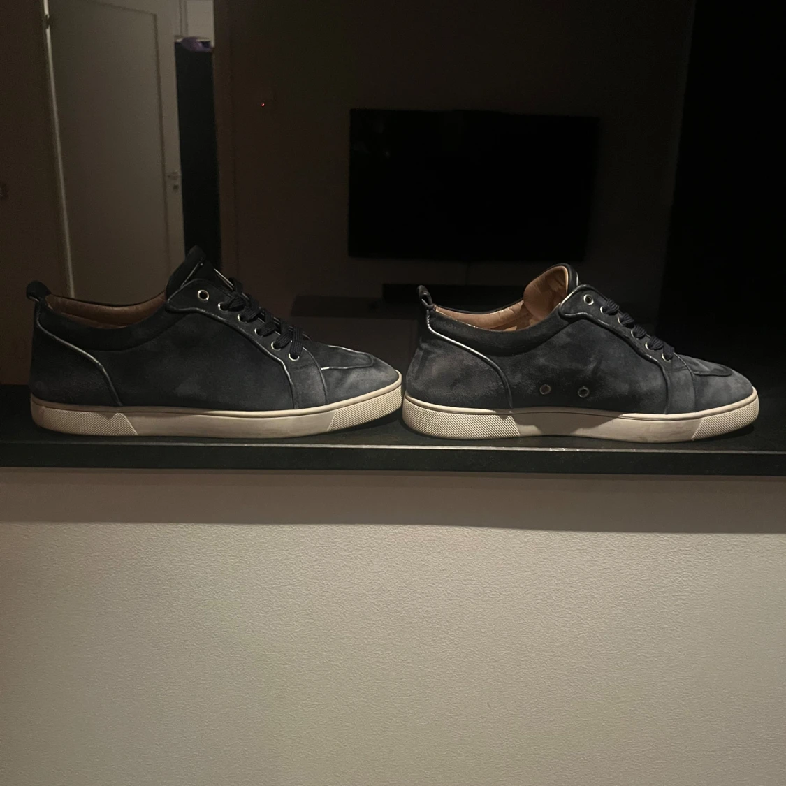 Christian loubotin  - 90