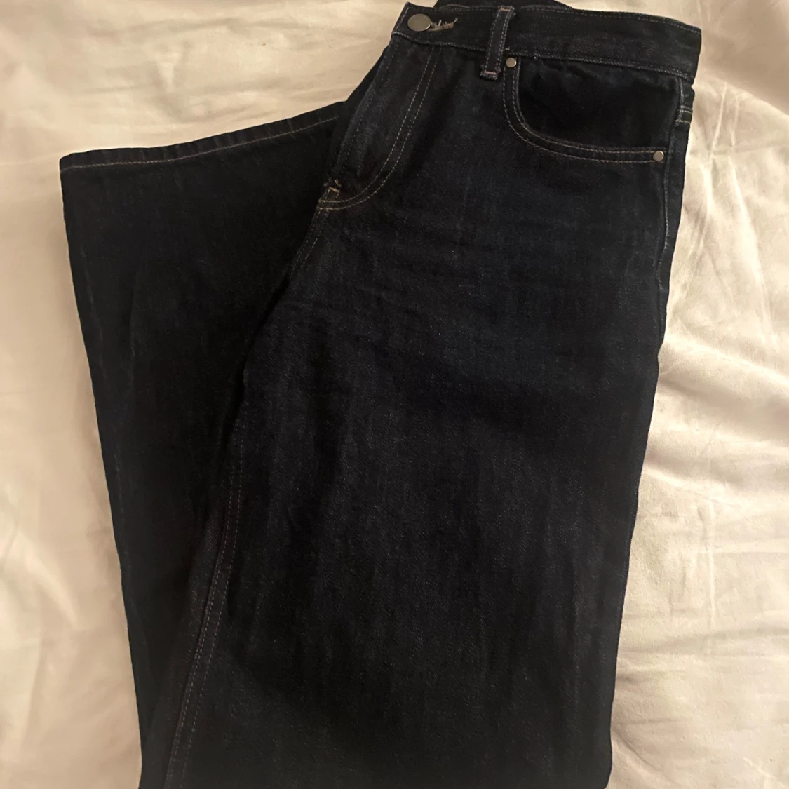 Mörkblåa jeans  - 90