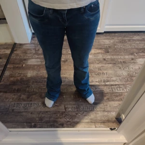 LTB - Säljer dessa fina LTB jeans, superfina jeans köpt på plik, tyvärr för stora för mig. Pris kan diskuteras 