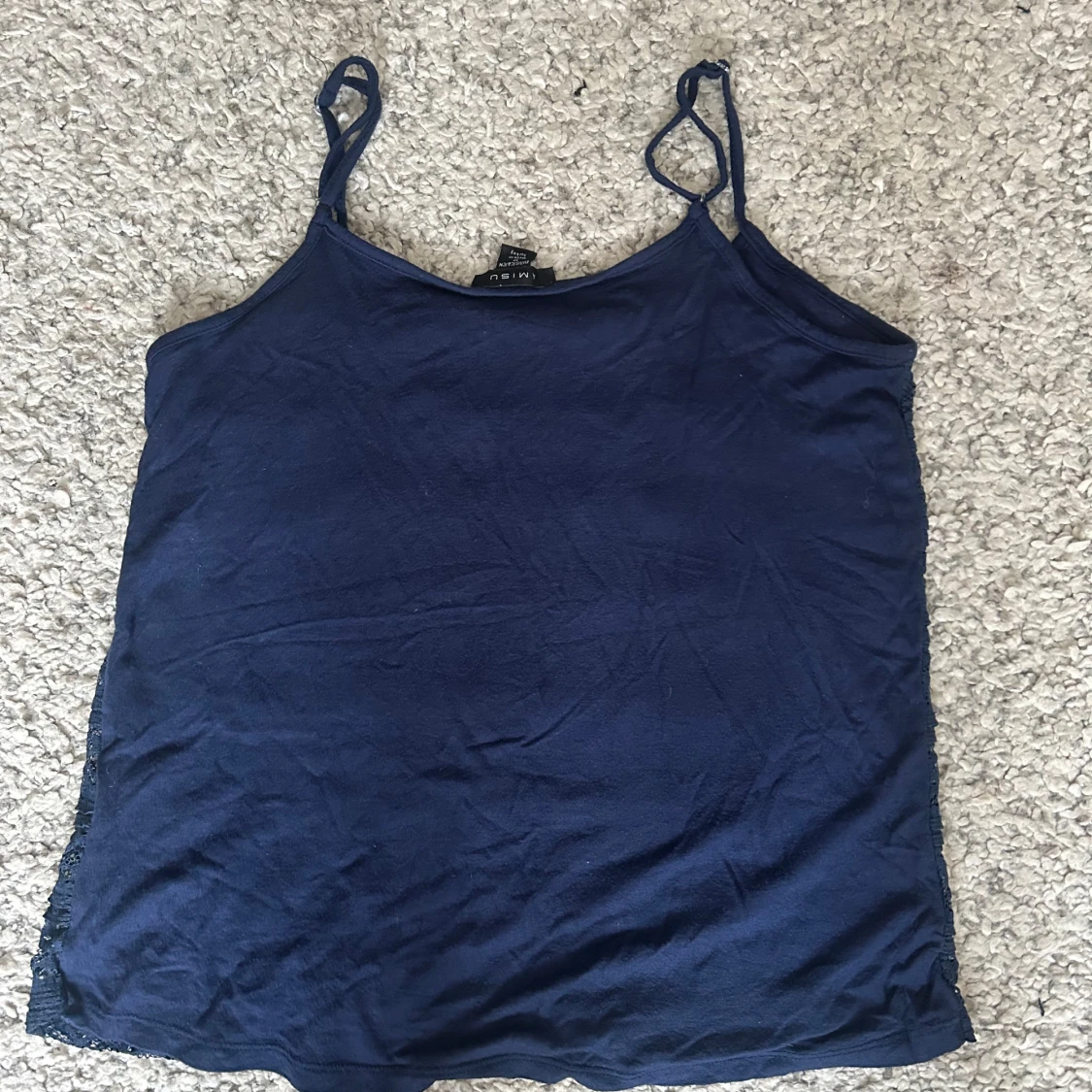 Mörkblå spetslinne  - 2