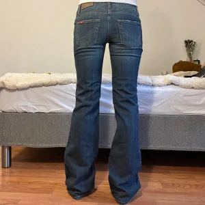 Only Jeans  - Midjemått: 35cm, innerbenslängd: 83cm 💖