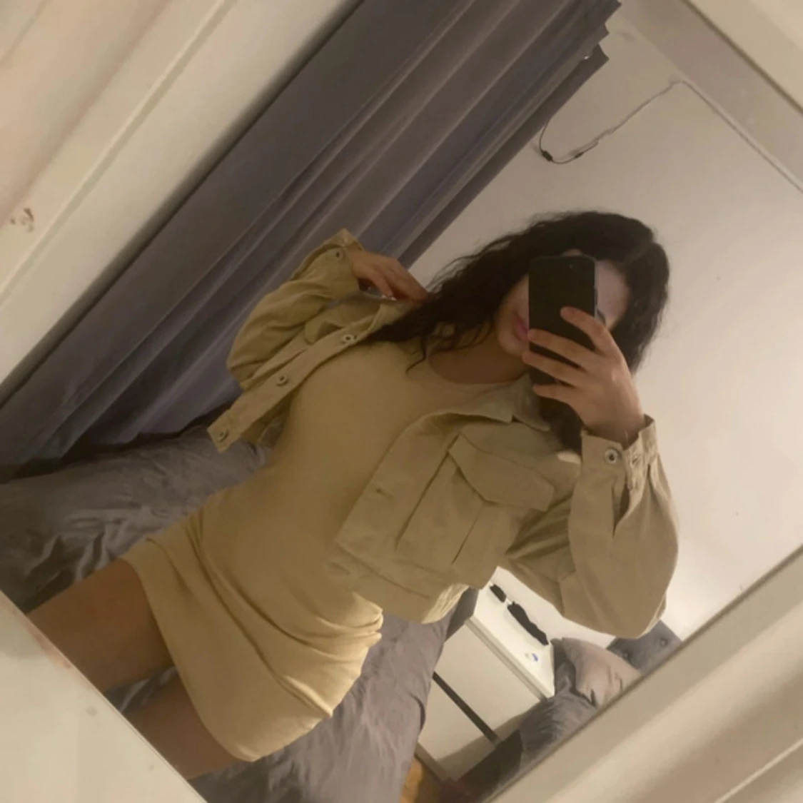 Beige kortklänning med jacka - 1