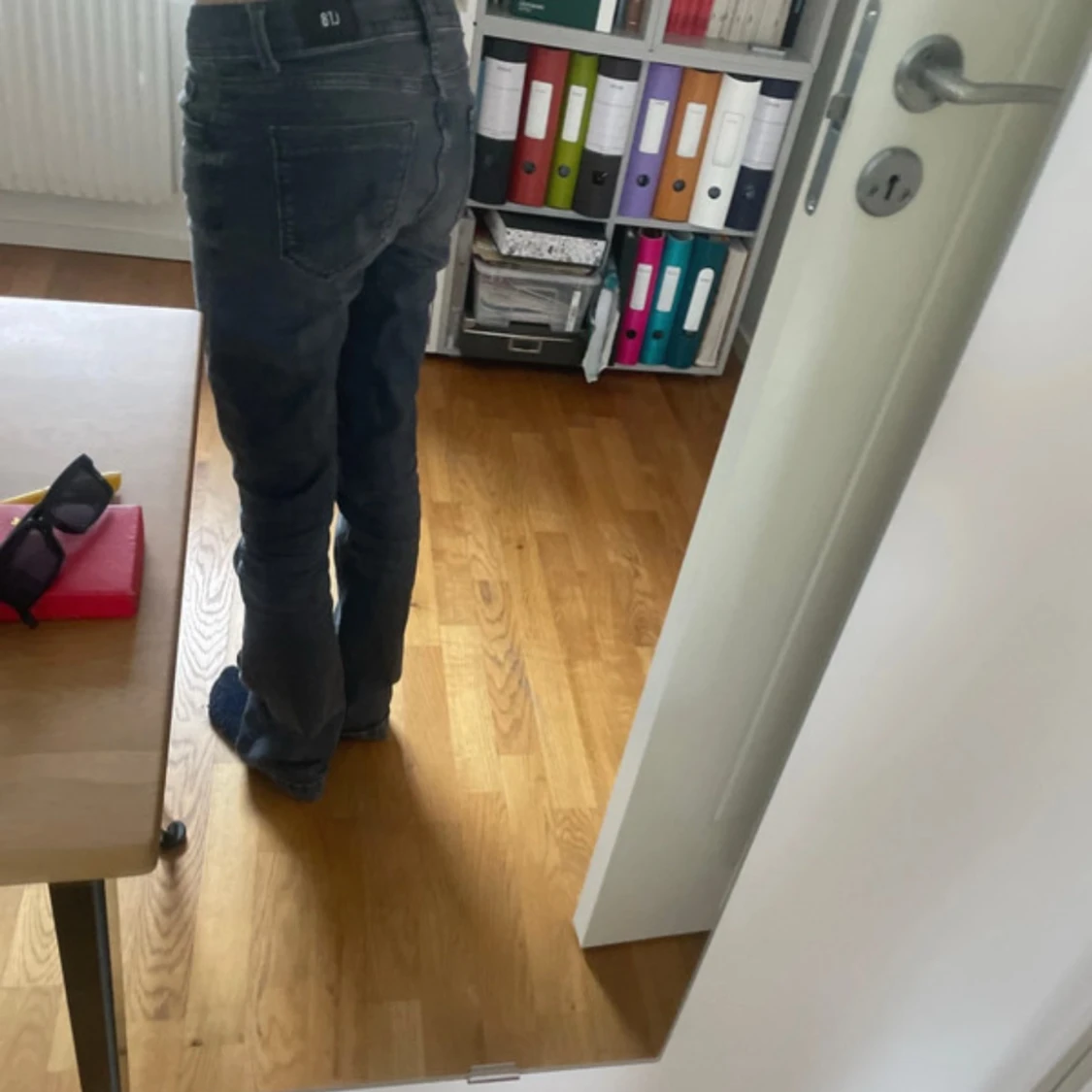 Gråa låg midjande jeans med bootcut - 1