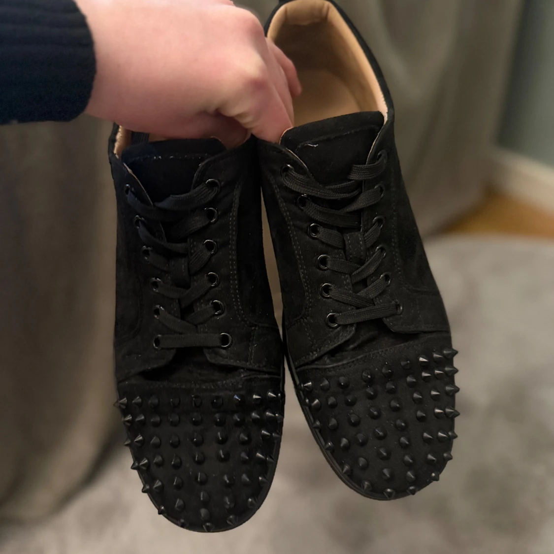 Louboutin skor svarta - 1