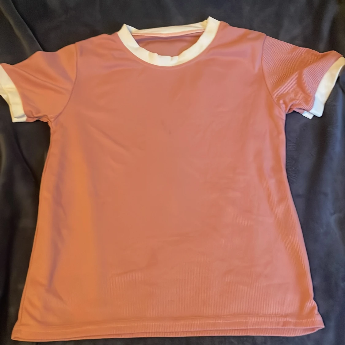 Rosa ribbade shorts med matchande t-shirt - 2